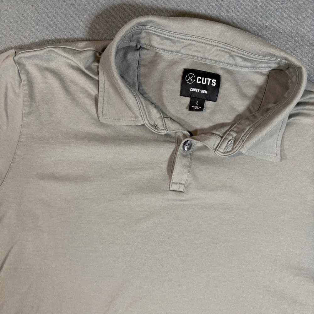 CUTS Clothing Curve Hem Light Gray Polo Short Sleeve Tee Mens Large